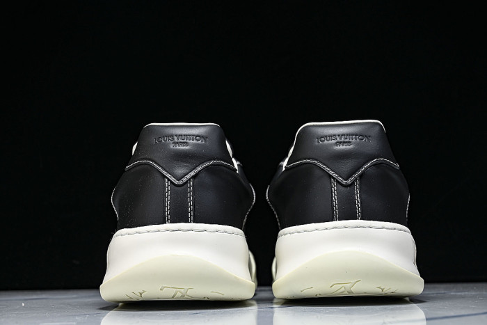 1AJTHL NUBUCK LEATHER SPORTS RUNNING SHOES BLACK/WHITE
