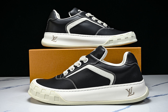 1AJTHL NUBUCK LEATHER SPORTS RUNNING SHOES BLACK/WHITE