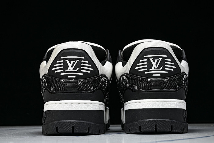 TRAINER MAXI XIAOPANG AND DINGPANG STYLE SHOES BLACK/WHITE