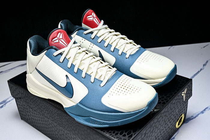 IZ1852-100 ZOOM KOBE 5 PROTRO MEN'S PRACTICAL BASKETBALL SHOES NAVY BLUE/WHITE