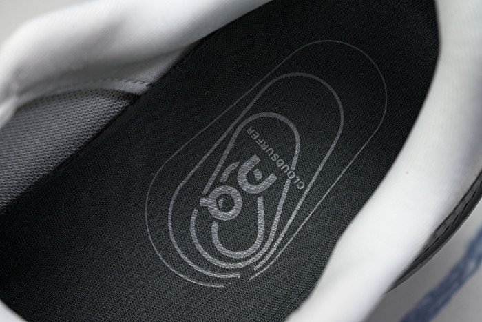 ON RUNNING CLOUDTILT LIGHTWEIGHT CASUAL SHOES WHITE/BLACK/GREY