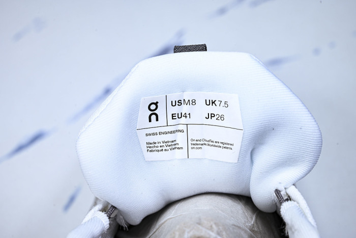 ON RUNNING CLOUDTILT LIGHTWEIGHT CASUAL SHOES WHITE/BLACK/GREY