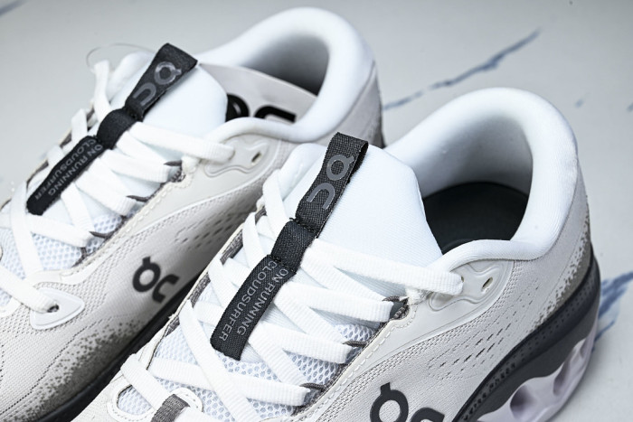 ON RUNNING CLOUDTILT LIGHTWEIGHT CASUAL SHOES WHITE/BLACK/GREY
