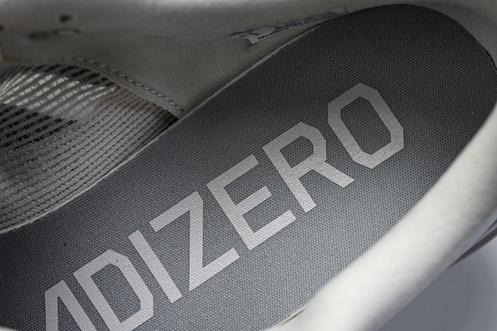 KI7351 ADIZERO EVO SL COMPRESSION RUNNING SHOES GREY/GREY/GREY