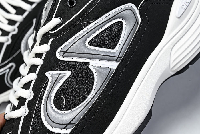 MEN'S BREATHABLE CASUAL LACE UP RUNNING SHOES 2026 NEW STYLE BLACK/WHITE/GREY