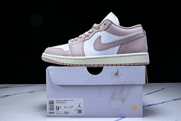 DC0774-162 JORDAN 1 LOW WHITE/SAIL/PINK OXFORD
