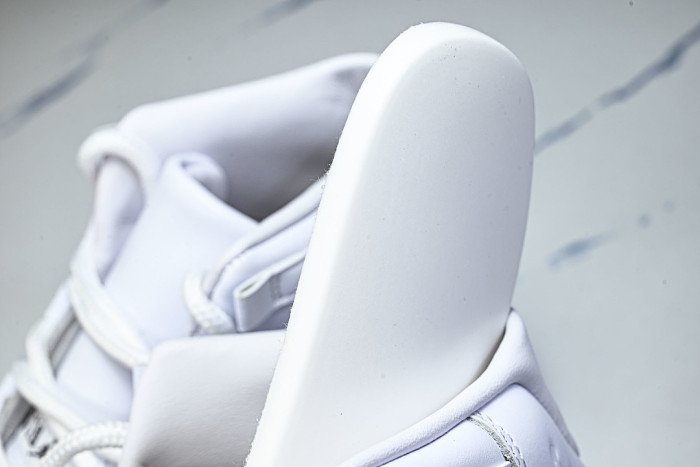 CZ8065-101 AIR FORCE 1 07 LOW CASUAL SNEAKERS WHITE/WHITE/WHITE
