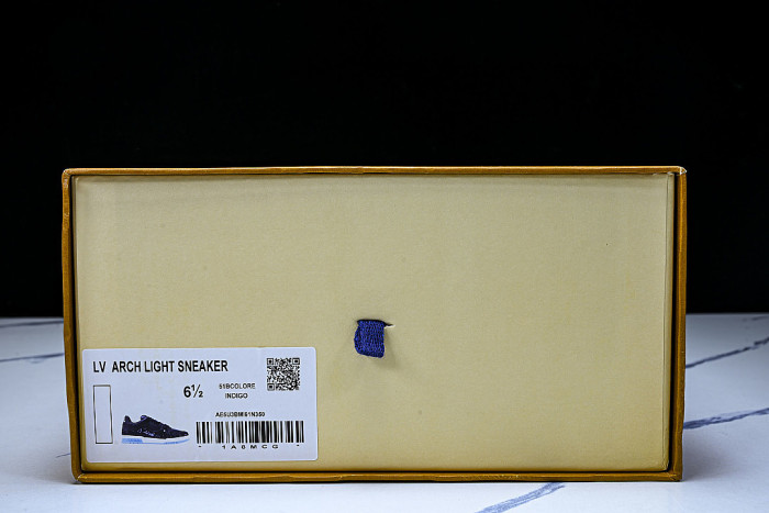 1AKDGX SPORTY CASUAL SHOES BLACK/WHITE/BLUE