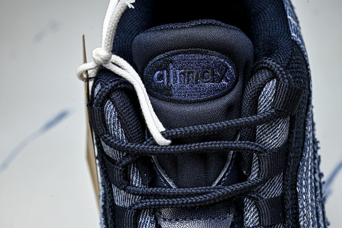 HM4743-400 AIR MAX 95 RETRO SHOCK ABSORBING AIR CUSHIONED RUNNING SHOES NAVY BLUE/BLUE