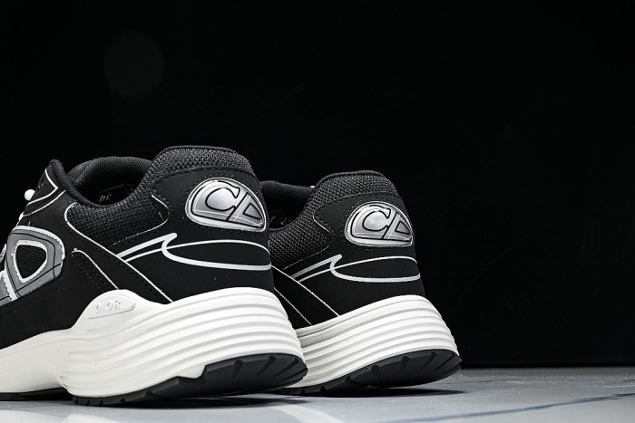 MEN'S BREATHABLE CASUAL LACE UP RUNNING SHOES 2026 NEW STYLE BLACK/WHITE/GREY