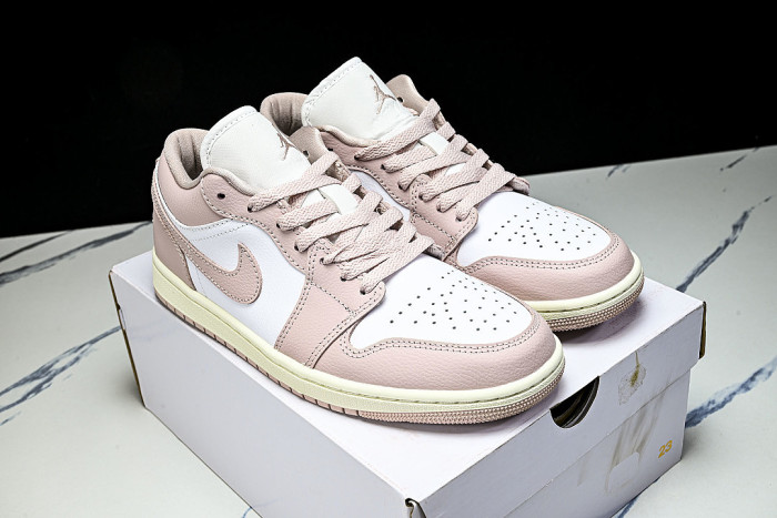 DC0774-162 JORDAN 1 LOW WHITE/SAIL/PINK OXFORD
