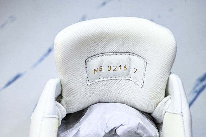 MEN'S AND WOMEN'S SPORTS AND CASUAL SHOES WHITE/PURE WHITE