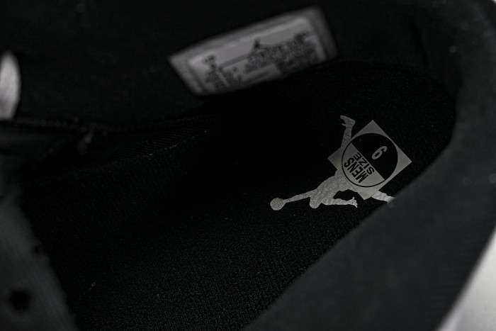 CT8529-108 JORDAN 6 RETRO WHITE/BLACK