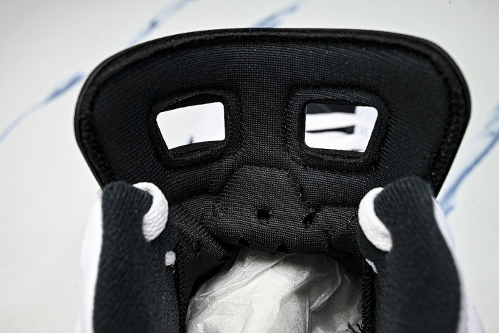 CT8529-108 JORDAN 6 RETRO WHITE/BLACK