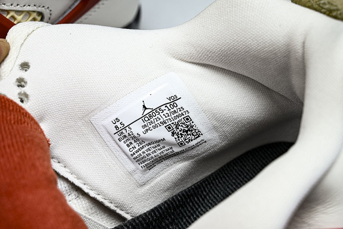 IQ8055-100 JORDAN 4 RETRO OG SAIL/CINNABAR/ANTHRACITE/MUSLIN