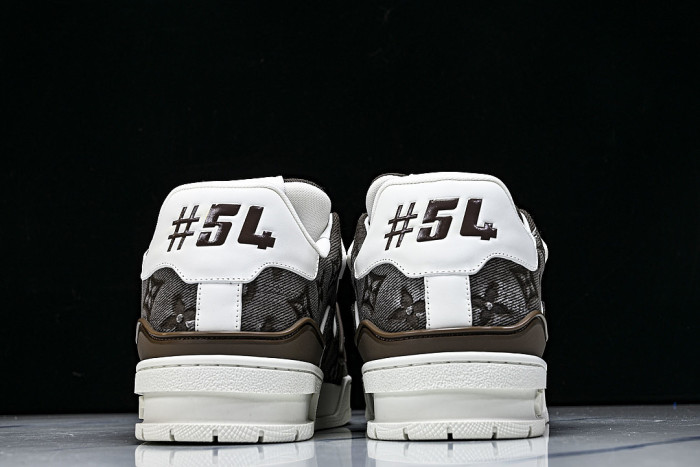 MEN'S AND WOMEN'S SPORTS AND CASUAL SHOES BLACK/WHITE