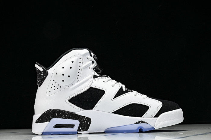 CT8529-108 JORDAN 6 RETRO WHITE/BLACK