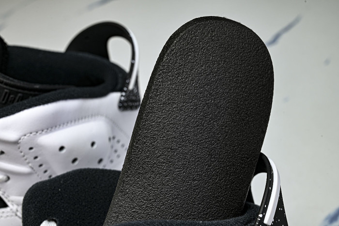 CT8529-108 JORDAN 6 RETRO WHITE/BLACK