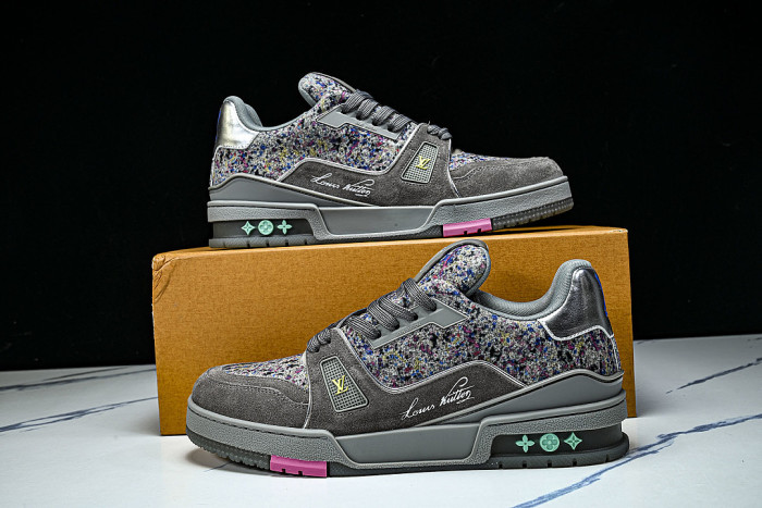 MEN'S AND WOMEN'S SPORTS AND CASUAL SHOES DARK GRAY/CONCRETE GREY