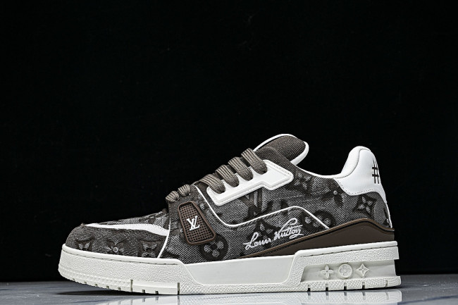 MEN'S AND WOMEN'S SPORTS AND CASUAL SHOES BLACK/WHITE