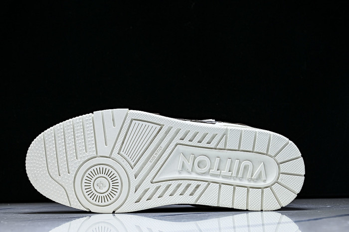 MEN'S AND WOMEN'S SPORTS AND CASUAL SHOES BLACK/WHITE