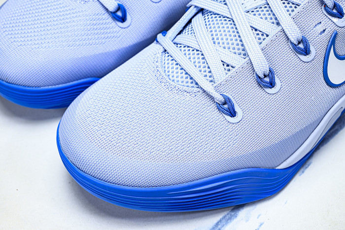 IH1401-402 KOBE 9 EM LOW PROTRO TB HYDROGEN BLUE/WHITE/LIGHT PHOTO BLUE