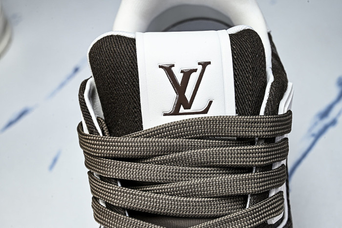 MEN'S AND WOMEN'S SPORTS AND CASUAL SHOES BLACK/WHITE