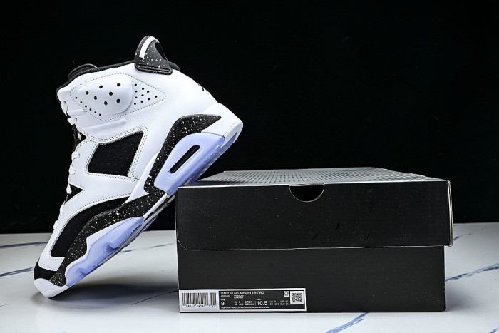 CT8529-108 JORDAN 6 RETRO WHITE/BLACK