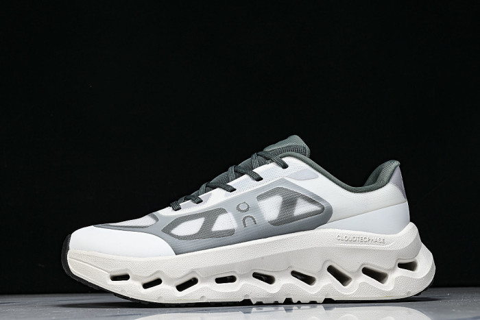 3MG10273686 ON RUNNING CLOUDTILT REMIX IVORY/OLIVE
