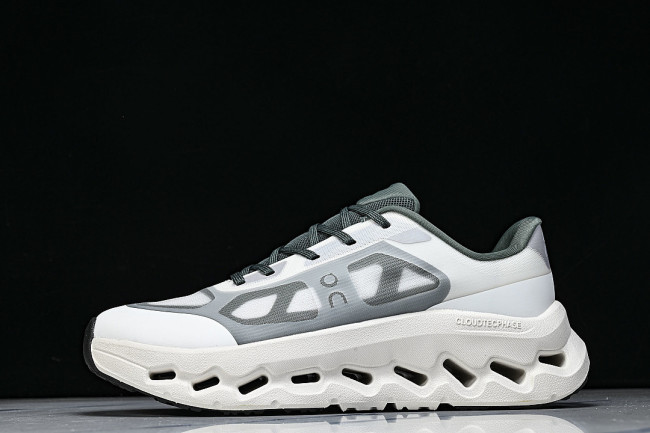 3MG10273686 ON RUNNING CLOUDTILT REMIX IVORY/OLIVE