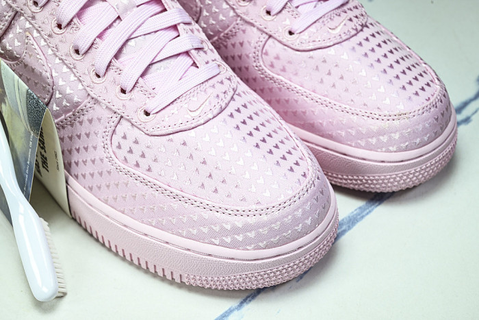 IQ9965-601 AIR FORCE 1 LOW PINK FOAM/PINK FOAM/BLACK
