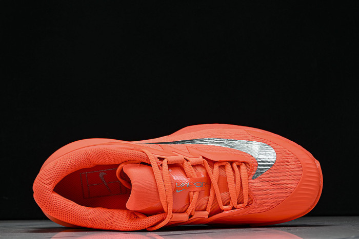 HQ2600-801 COURT AIR ZOOM VAPOR PRO 3 PREMIUM HC HYPER CRIMSON/METALLIC SILVER