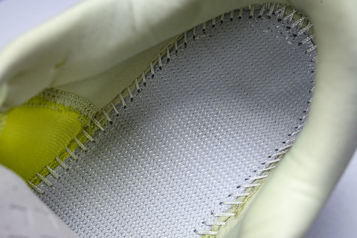 3MG10364744 ON THE ROGER PRO 3 LINEN/LIME