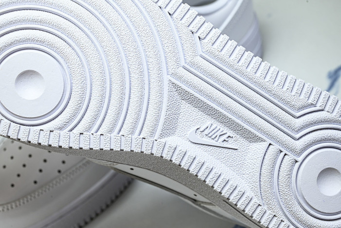 IV2857-100 AIR FORCE 1 07 LOW CASUAL SNEAKERS WHITE/PURE WHITE
