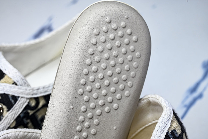 WALK'N LOW CASUAL SHOES FOR WOMEN'S DAILY SPORTS WEAR BLACK/WHITE