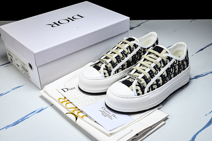 WALK'N LOW CASUAL SHOES FOR WOMEN'S DAILY SPORTS WEAR BLACK/WHITE