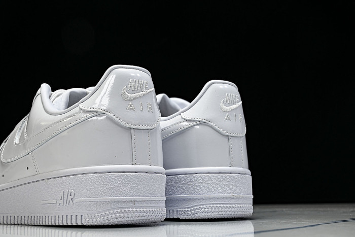 IV2857-100 AIR FORCE 1 07 LOW CASUAL SNEAKERS WHITE/PURE WHITE