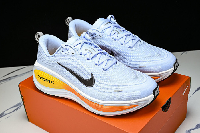 HV8150-404 VOMERO PLUS HYDROGEN BLUE/WHITE/TOTAL ORANGE/BLACK