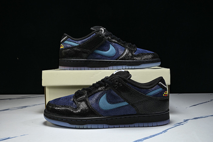 IQ1323-001 SB DUNK LOW CASUAL SNEAKERS NAVY BLUE/BLACK