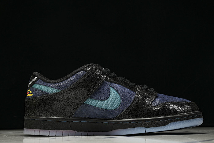 IQ1323-001 SB DUNK LOW CASUAL SNEAKERS NAVY BLUE/BLACK