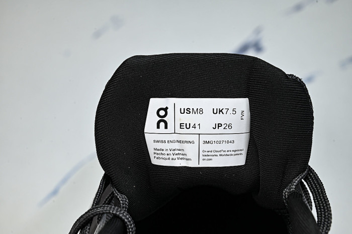 3MG10271043 ON RUNNING CLOUDTILT REMIX LIGHTWEIGHT CASUAL SHOES BLACK/BLACK/BLACK