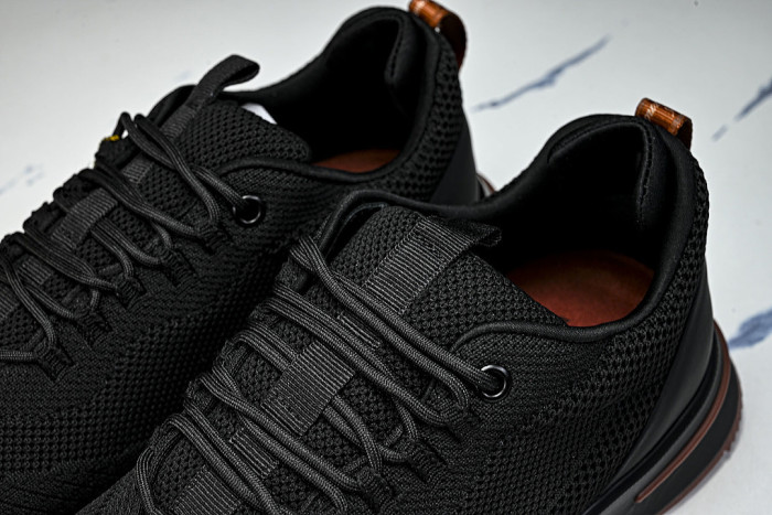 BREATHABLE COWHIDE KNITTED SPORTS SHOES BLACK/BLACK/BLACK