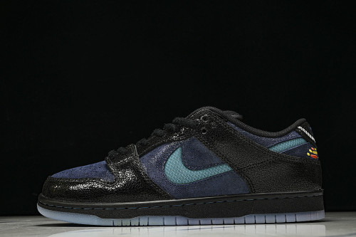 IQ1323-001 SB DUNK LOW CASUAL SNEAKERS NAVY BLUE/BLACK