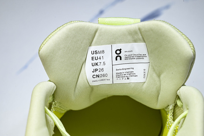 3MG10364744 ON THE ROGER PRO 3 LINEN/LIME