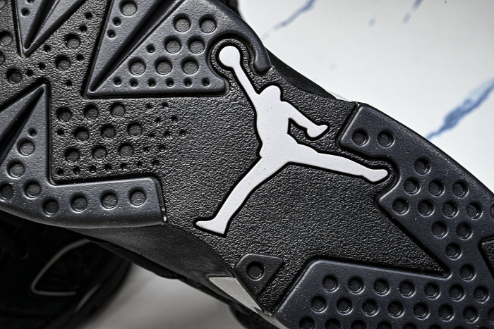 IR2266-010 JORDAN 6 RETRO BLACK/MULTI-COLOR/MULTI-COLOR