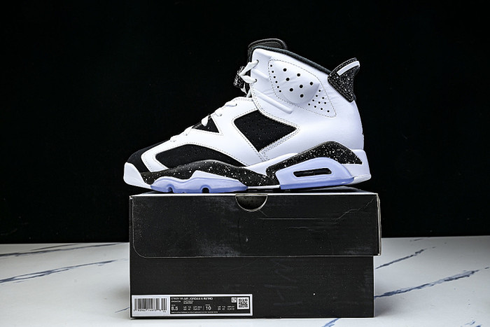 CT8529-108 AIR JORDAN AJ6 BLACK/WHITE