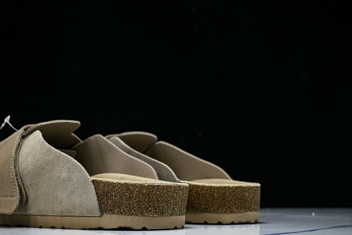 CORK SOFT SOLED ONE PIECE HALF DRAG CASUAL SHOES BROWN/LIGHT BROWN