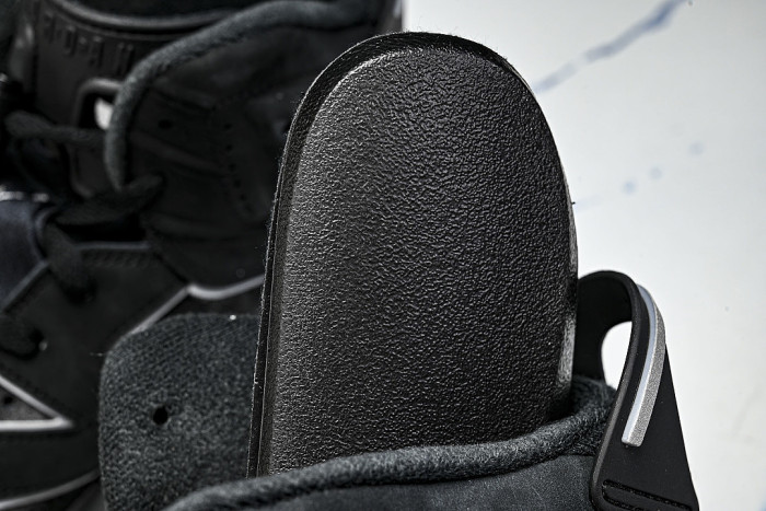 IR2266-010 JORDAN 6 RETRO BLACK/MULTI-COLOR/MULTI-COLOR