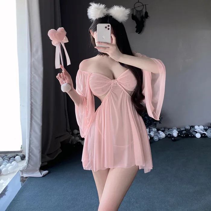 Low neck nightdress