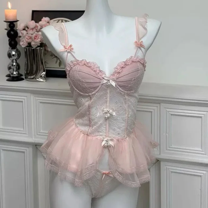 Lace suspender corset